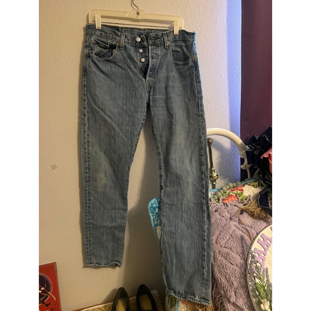 Levi’s 501 Jeans W31 L30 Button Fly Vintage Wash Straight Leg Classic Denim
